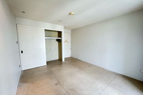 Photo of property in 37 Quedley Court, Eastern Beach, Auckland, 2012