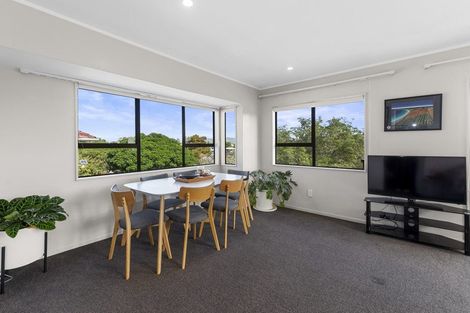 Photo of property in 133a Vodanovich Road, Te Atatu South, Auckland, 0610