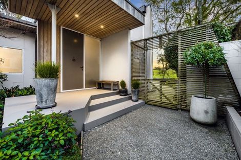 Photo of property in 100 Campbell Road, One Tree Hill, Auckland, 1061