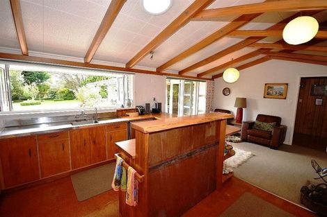 Photo of property in 211 Ngarara Road, Waikanae, 5391