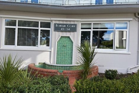 Photo of property in Fountain Court, 6/48 Oriental Parade, Oriental Bay, Wellington, 6011