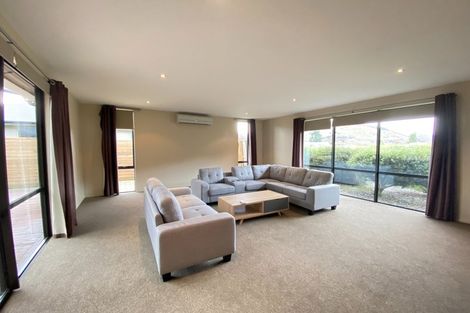 Photo of property in 42 Rere Road, Lake Hayes, Queenstown, 9304