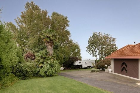Photo of property in 197a Omokoroa Road, Omokoroa, 3114