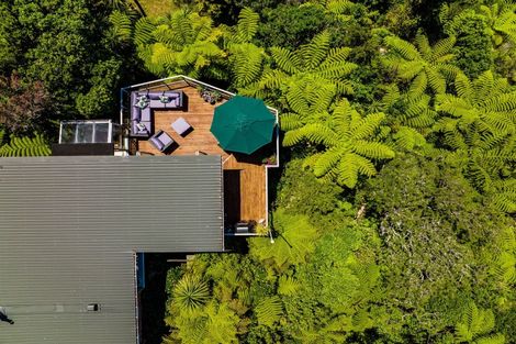 Photo of property in 60 Pomare Road, Tirohanga, Lower Hutt, 5010