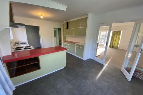 Photo of property in 86 Bell Street, Tawa, Wellington, 5028