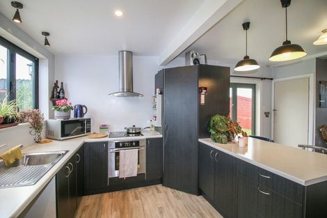 Photo of property in 6 Ocean Beach Road, Bluff, 9814