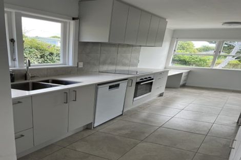 Photo of property in 19 Lyford Crescent, Sunnynook, Auckland, 0620