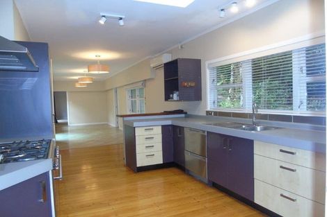 Photo of property in 72a Heretaunga Square, Silverstream, Upper Hutt, 5019