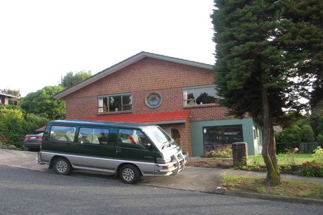 Photo of property in 18 Portsea Place, Chatswood, Auckland, 0626