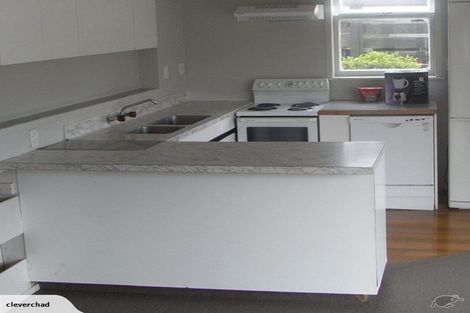 Photo of property in 2/21 Omana Road, Milford, Auckland, 0620