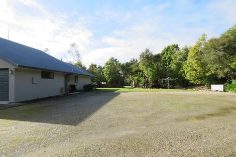 Photo of property in 3/71 Alma Road, Westport, Cape Foulwind, 7892