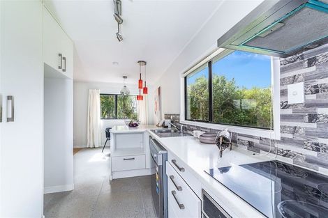 Photo of property in 30 Silverstone Place, Henderson, Auckland, 0612