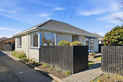 Photo of property in 1/30 Tintern Avenue, Avonhead, Christchurch, 8042