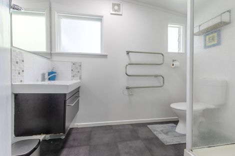 Photo of property in 12 Te Herekiekie Street, Turangi, 3334