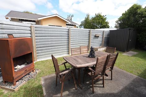 Photo of property in 57a Crewe Crescent, Hokowhitu, Palmerston North, 4410
