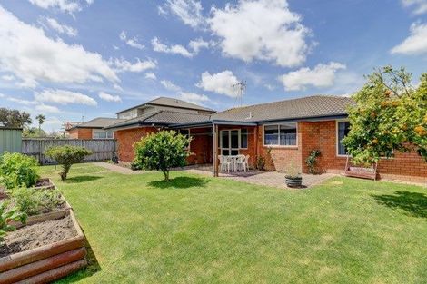 Photo of property in 17 Edenpark Drive, Rototuna North, Hamilton, 3210
