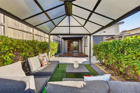 Photo of property in 10 Sophie Lane, Henderson, Auckland, 0612