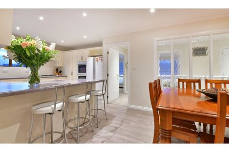 Photo of property in 13 Quo Vadis Place, Red Beach, 0932