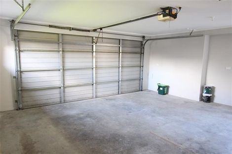 Photo of property in 2 Ettrick Lane, Papakura, 2110