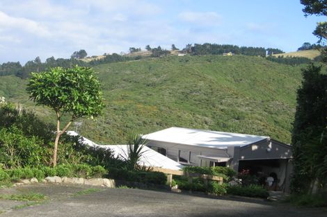 Photo of property in 33 Titiro Moana Road, Korokoro, Lower Hutt, 5012