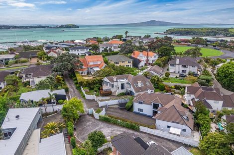 Photo of property in 4b Tuhaere Street, Orakei, Auckland, 1071