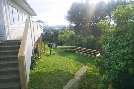 Photo of property in 64a Baylands Drive, Newlands, Wellington, 6037