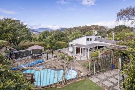 Photo of property in 21 Puriri Road, Waikanae, 5036