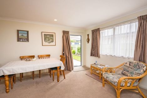 Photo of property in 597 Featherston Street, Roslyn, Palmerston North, 4414