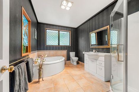 Photo of property in 117 Sweetacres Drive, Belmont, Lower Hutt, 5010