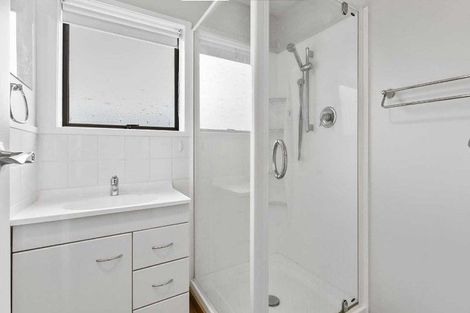 Photo of property in 15 Tangelo Place, Bucklands Beach, Auckland, 2012