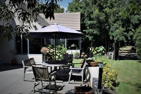 Photo of property in 24 Witbrock Crescent, Burnside, Christchurch, 8053