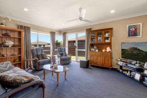 Photo of property in 27 Lotus Avenue, Mount Maunganui, 3116