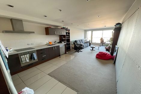 Photo of property in Monument Apartments, 9d/245 Wakefield Street, Te Aro, Wellington, 6011