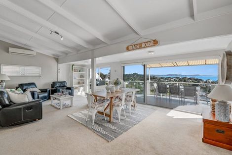 Photo of property in 1/34 Totara Road, Stanmore Bay, Whangaparaoa, 0932