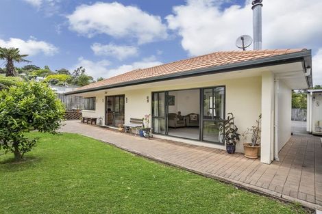 Photo of property in 24 Makiri Street, Helensville, 0800