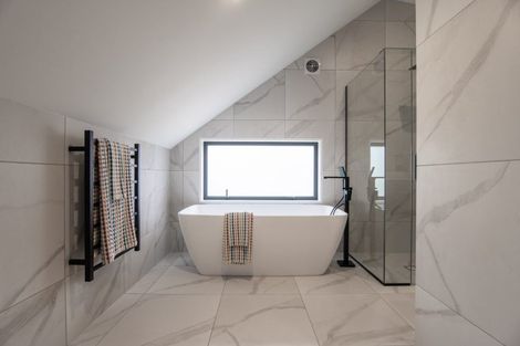 Photo of property in 53 Kings Avenue, Waikuku Beach, 7402