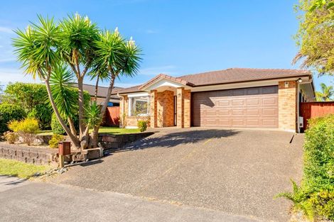 Photo of property in 52 Brookwood Drive, Henderson, Auckland, 0612