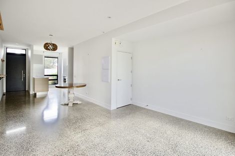 Photo of property in 19 Isitt Road, Hobsonville, Auckland, 0616