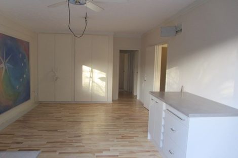 Photo of property in 1/36 Saddleback Rise, Murrays Bay, Auckland, 0630