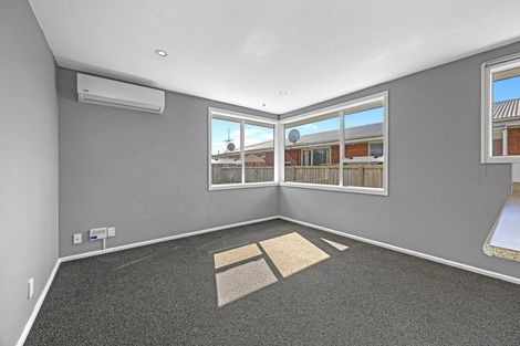 Photo of property in 1/3 Roberta Drive, Somerfield, Christchurch, 8024