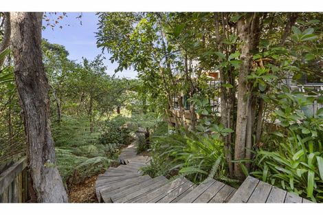 Photo of property in 104 Greenslade Road, Raglan, 3295