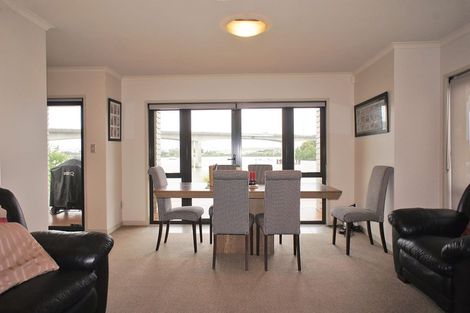 Photo of property in 17d Pakuranga Road, Pakuranga, Auckland, 2010