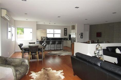 Photo of property in Wilk Heights, 2/8 Wilk Lane, Browns Bay, Auckland, 0630