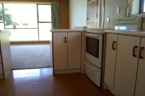 Photo of property in 16 Camelot Street, Ilam, Christchurch, 8041