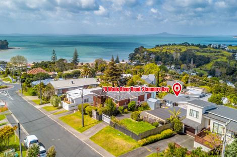 Photo of property in 70 Wade River Road, Stanmore Bay, Whangaparaoa, 0932
