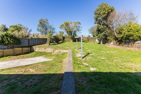 Photo of property in 25 Loongana Street, Waitangirua, Porirua, 5024