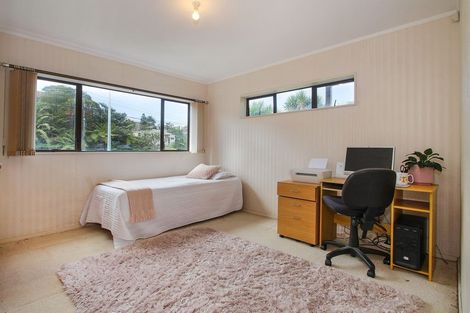 Photo of property in 1/84 Beach Road, Castor Bay, Auckland, 0620
