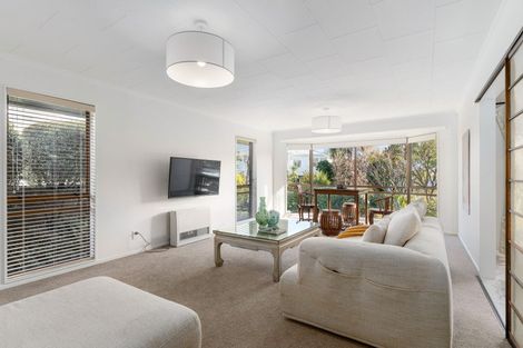 Photo of property in 3 Phoenix Avenue, Hokowhitu, Palmerston North, 4410