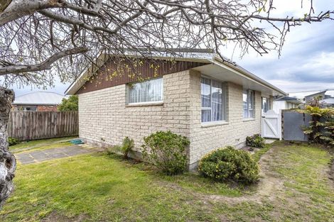 Photo of property in 2/17 Sandra Street, South New Brighton, Christchurch, 8062