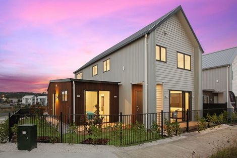 Photo of property in 77a Schoolside Road, Kumeu, 0810